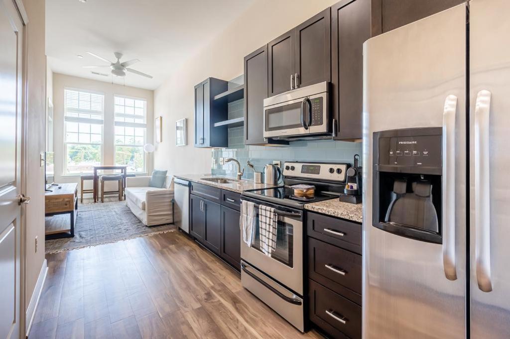 Urban Studio W Balcony Gym Apartment Charlotte Exterior photo