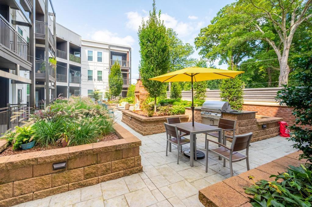 Urban Studio W Balcony Gym Apartment Charlotte Exterior photo