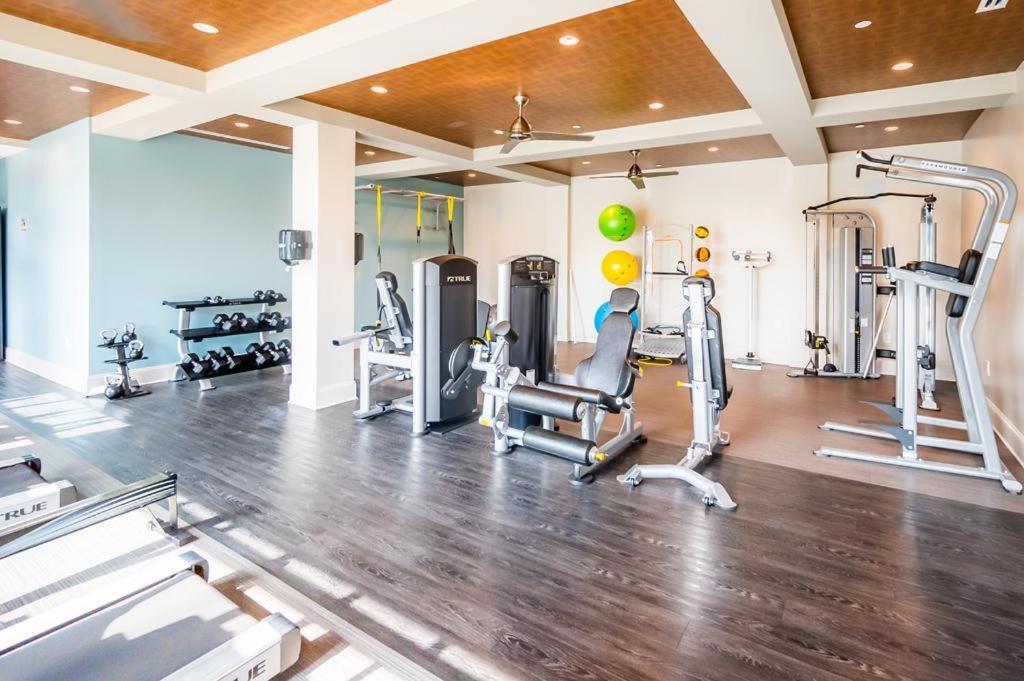 Urban Studio W Balcony Gym Apartment Charlotte Exterior photo